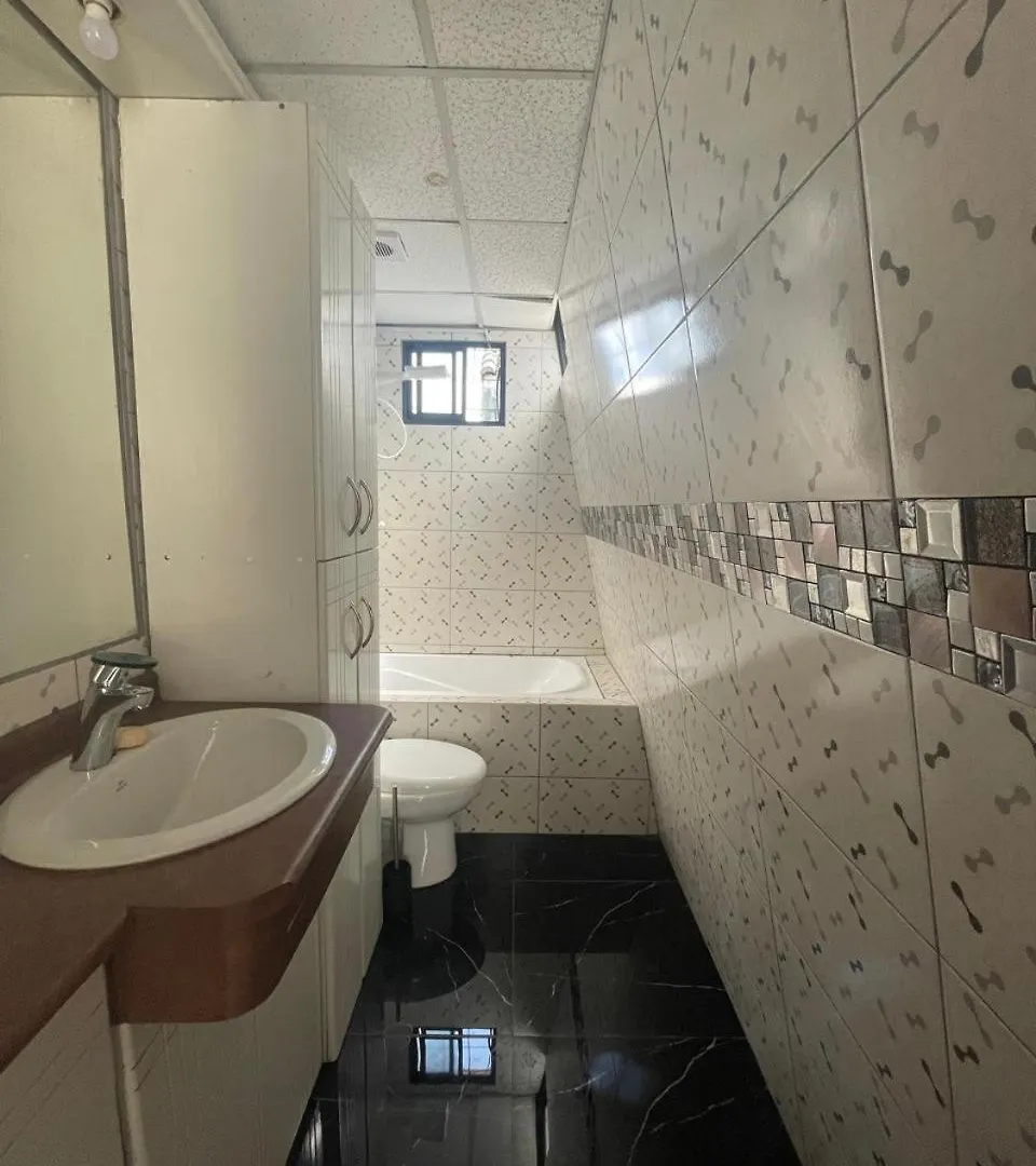 Casa De Las Flores Quito Homestay